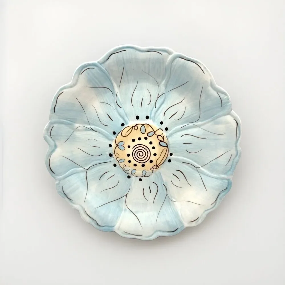 Set of 4 Pier 1 Cassidy Salad Dessert Plates Blue With Crème (Cream) Flower 7.5